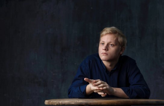 (c) Liudmila Malofeeva