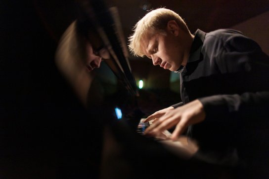 (c) Liudmila Malofeeva